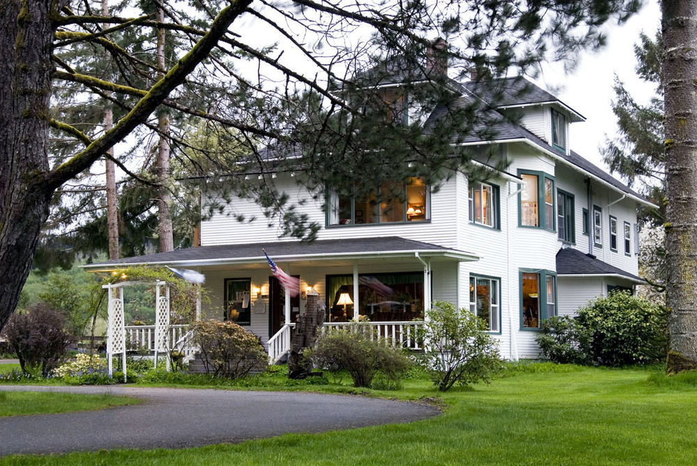 Miller Tree Inn Forks Exteriér fotografie