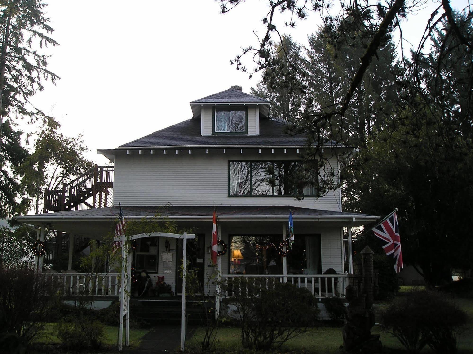 Miller Tree Inn Forks Exteriér fotografie
